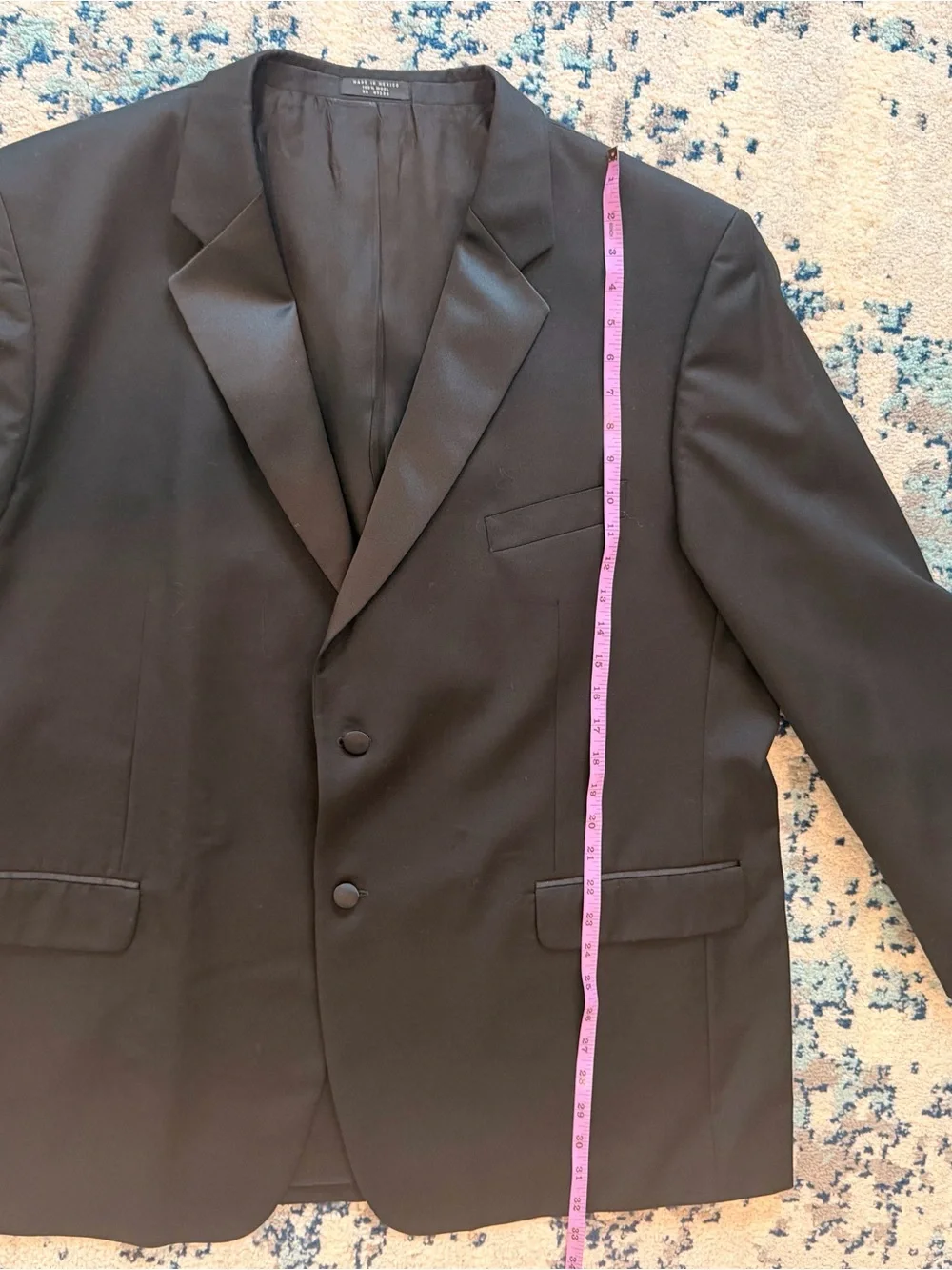 Classic Black Men's Tuxedo Suite